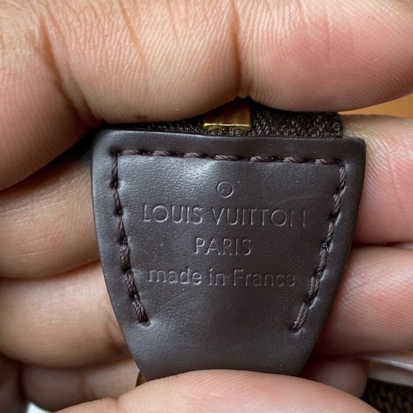Louis Vuitton Mini Pochette Damier Ebene - Picture 3 of 7